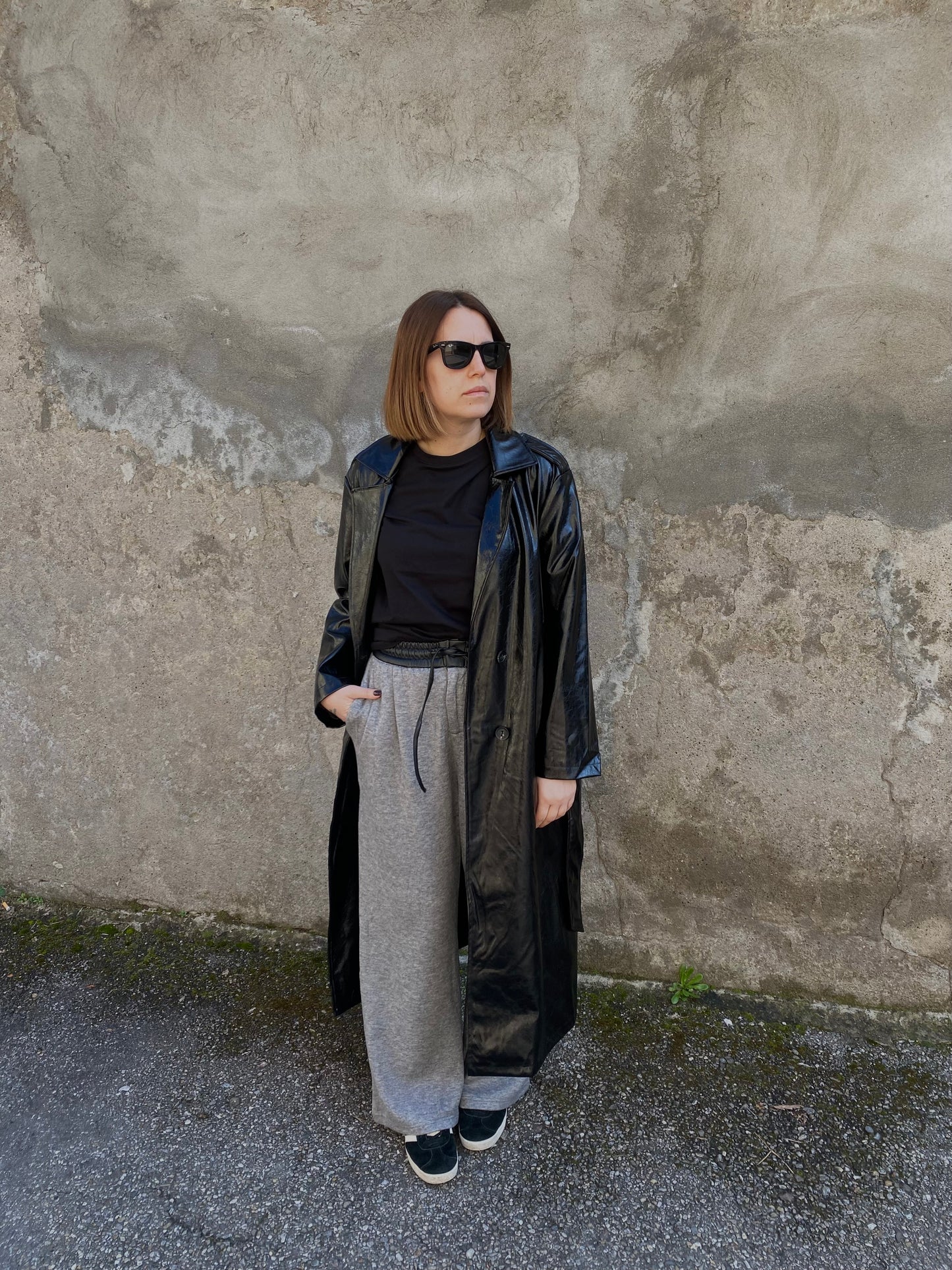 trench ecopelle lucido nero